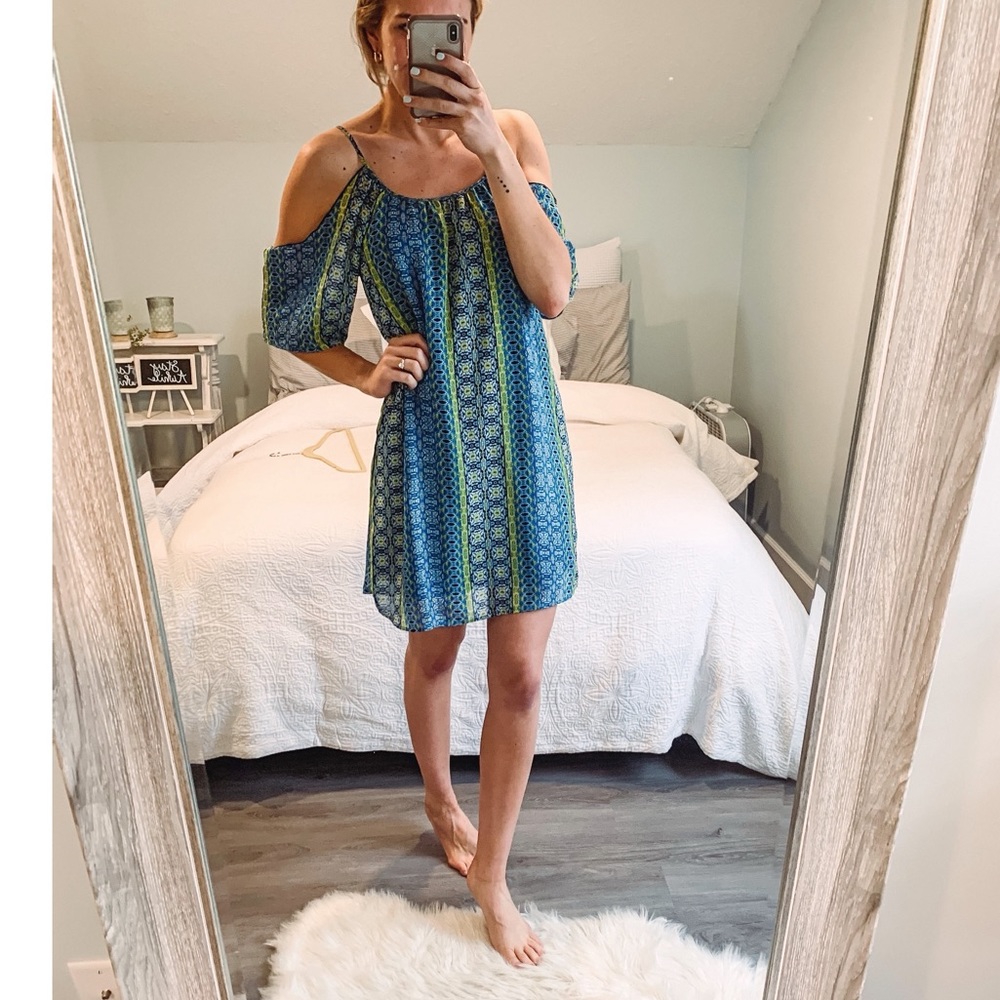 COLD SHOULDER DRESS
